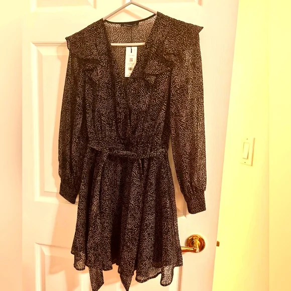 NWT Dynamite Printed Flocked Mini Dress - Size xxs - Picture 2 of 7